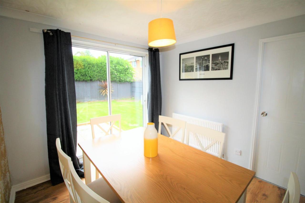 Doncaster - Warmsworth - Great Customer Feedback - 3 Bed Detached House - Private Garden & Parking Plus Garage - Quiet Cul De Sac Location - Dog Friendly - Fast Wifi - Close To Motorway Access Luaran gambar