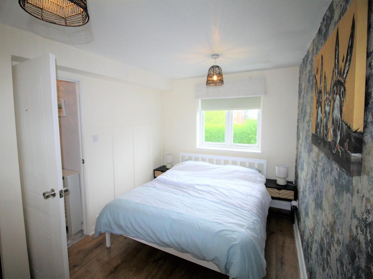 Doncaster - Warmsworth - Great Customer Feedback - 3 Bed Detached House - Private Garden & Parking Plus Garage - Quiet Cul De Sac Location - Dog Friendly - Fast Wifi - Close To Motorway Access Luaran gambar