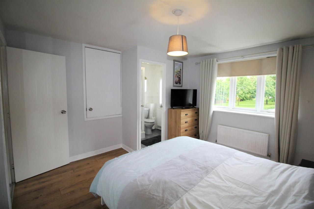 Doncaster - Warmsworth - Great Customer Feedback - 3 Bed Detached House - Private Garden & Parking Plus Garage - Quiet Cul De Sac Location - Dog Friendly - Fast Wifi - Close To Motorway Access Luaran gambar